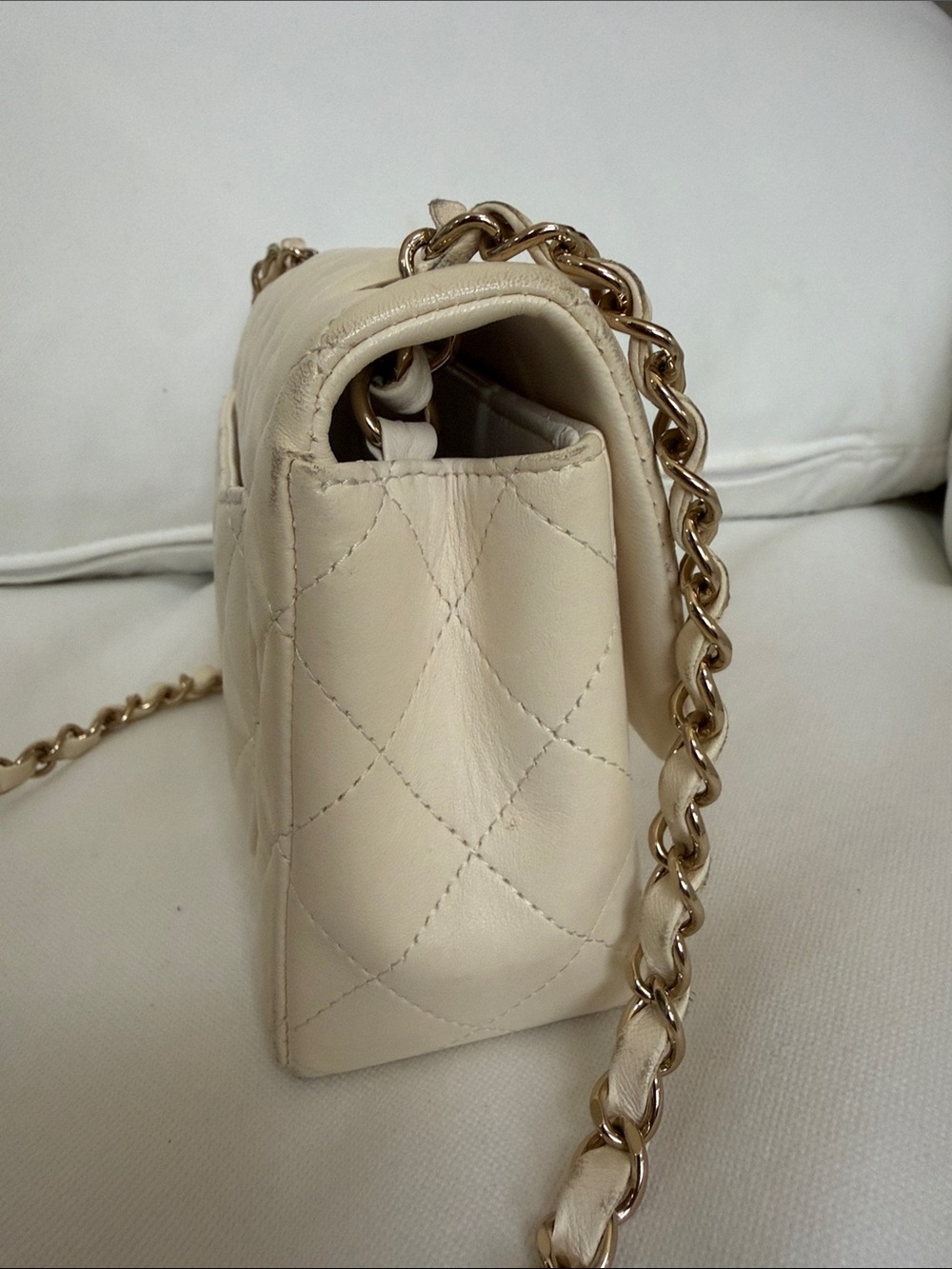 CHANEL White Mini Classic Flap Lambskin - Picture 12 of 16
